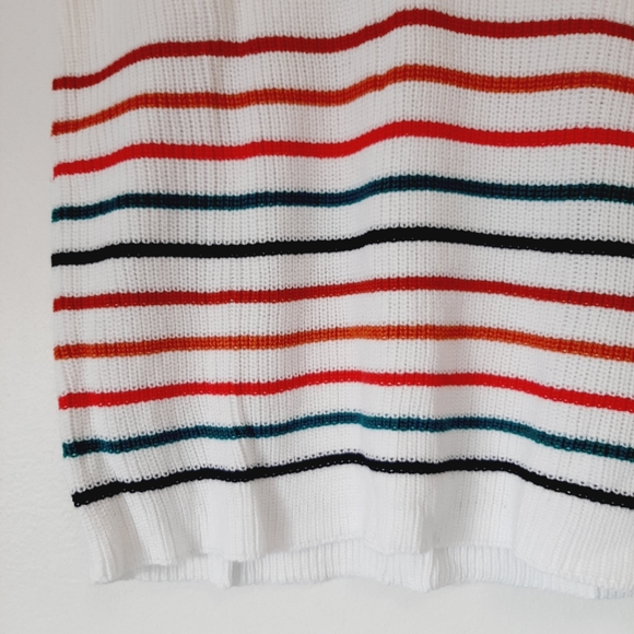 White V-Neck Sleeveless Knit Sweater with Colorful Stripes - Picture 4 of 10